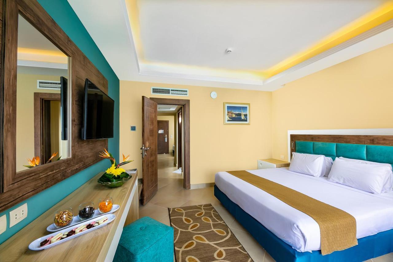 Titanic Aqua Park Resort - Families And Couples Only Hurghada Esterno foto