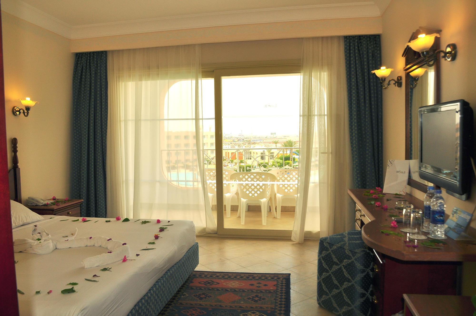 Titanic Aqua Park Resort - Families And Couples Only Hurghada Esterno foto