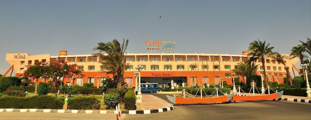 Titanic Aqua Park Resort - Families And Couples Only Hurghada Esterno foto