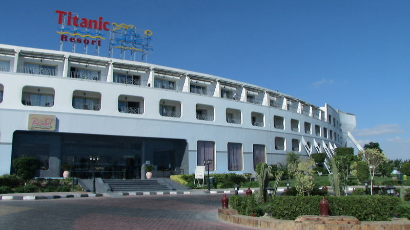 Titanic Aqua Park Resort - Families And Couples Only Hurghada Esterno foto