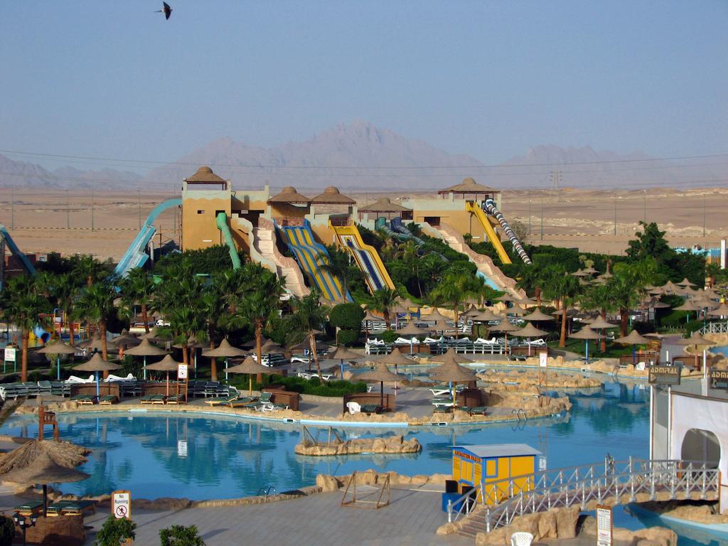 Titanic Aqua Park Resort - Families And Couples Only Hurghada Esterno foto
